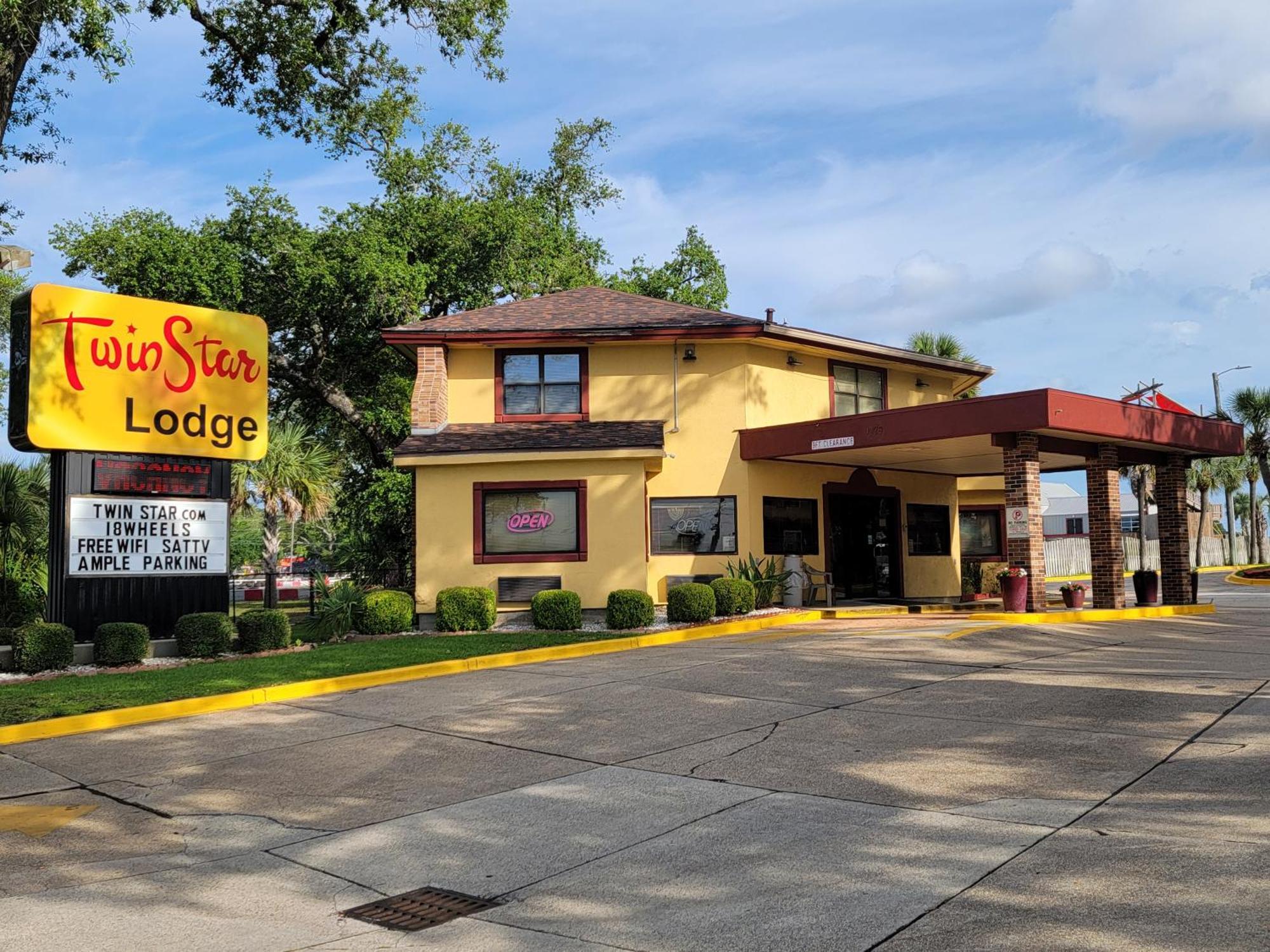 Twin Star Lodge بيلوكسي المظهر الخارجي الصورة